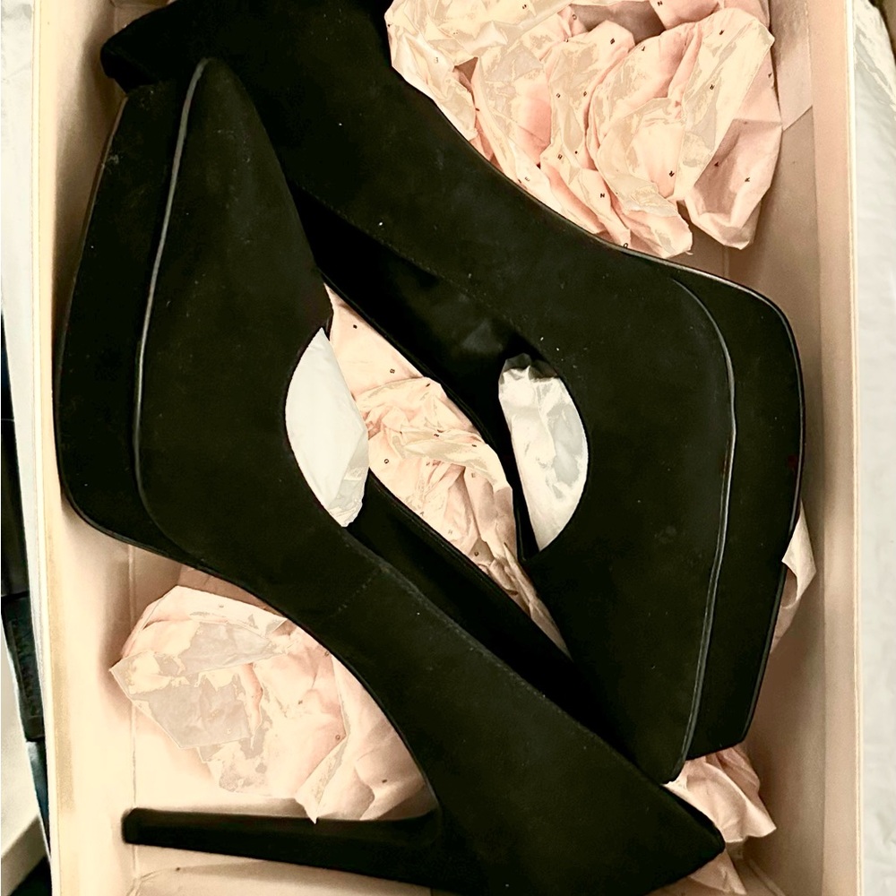 GENERATION Y Black Heels Sophisticated Style
